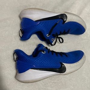 nike kobe “game royal” size 7 youth